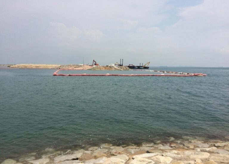 BUILD-UP SAND BUND AND ANCILLARY WORKS FOR SEMAKAU LANDFILL2